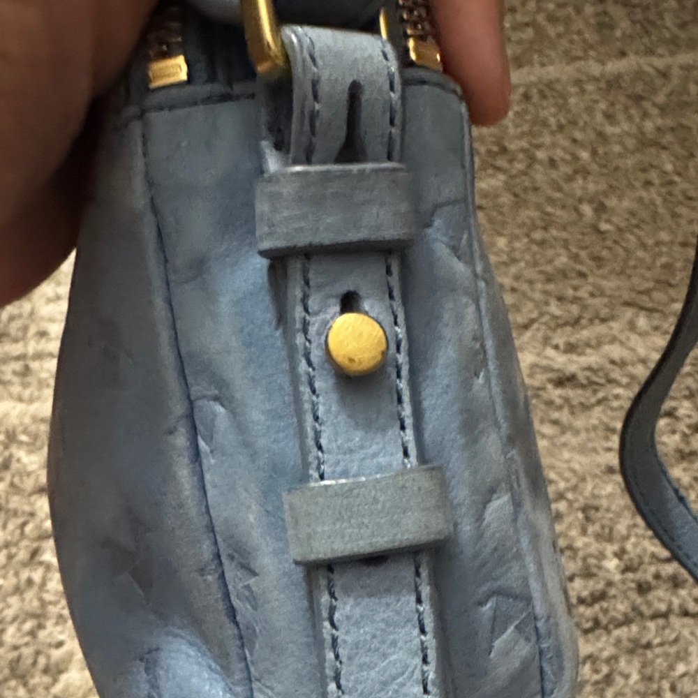 Fossil Oragami Tissue Llama Blue Crossbody Bag - Picture 7 of 13